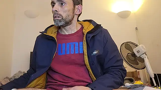 uk-bobbie-uk online show from November 26, 2025, 1:27 am