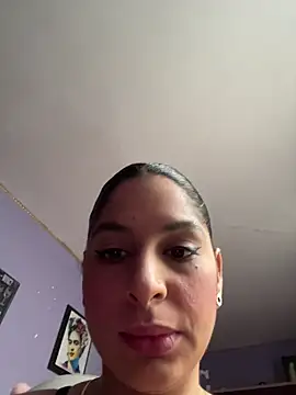 charlotte stevenss  online show from December 4, 2025, 1:54 pm