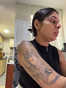 charlotte stevenss  online show from October 6, 2025, 3:02 pm