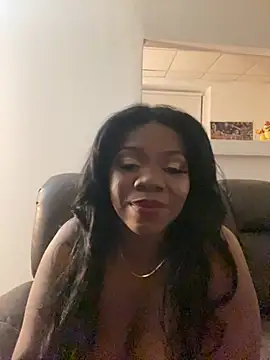 Snapshot of MissMilaMonroeXXX chatting on December 2, 2025, 5:53 am MissMilaMonroeXXX online show from December 2, 2025, 5:53 am