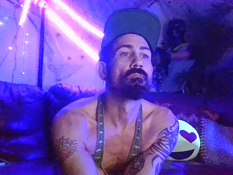 ItalianPapiDripDrip online show from February 5, 2025, 10:51 am