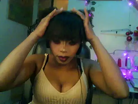 Snapshot of Anaconda2350 chatting on June 30, 2026, 11:27 pm Anaconda2350 online show from June 30, 2026, 11:27 pm