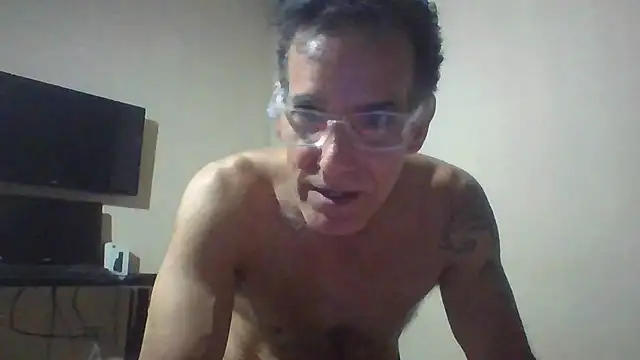 Snapshot of CaptainFox chatting on July 28, 2026, 12:18 am CaptainFox online show from July 28, 2026, 12:18 am