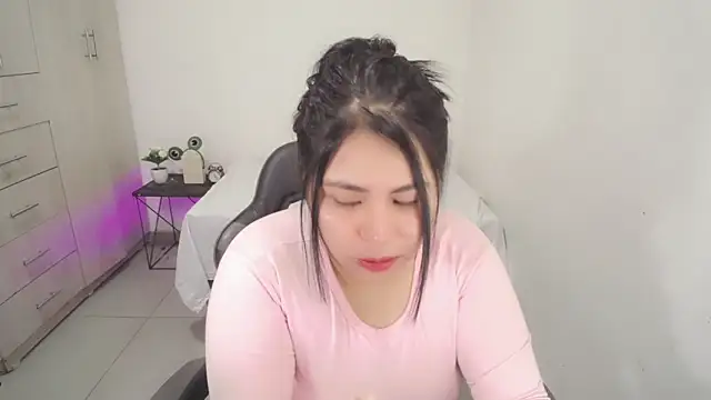 Youlittlepervertt  online show from February 5, 2026, 2:40 am