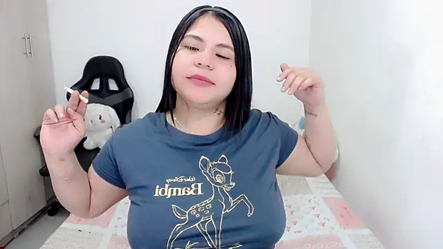 Snapshot of Youlittlepervertt_ chatting on September 25, 2025, 4:51 am Youlittlepervertt online show from September 25, 2025, 4:51 am