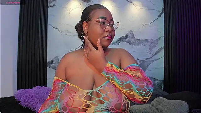 Darnellqueen online show from March 3, 2026, 3:35 am