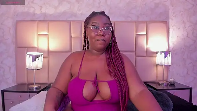 Snapshot of Darnellqueen chatting on January 14, 2025, 7:17 am Darnellqueen online show from January 14, 2025, 7:17 am