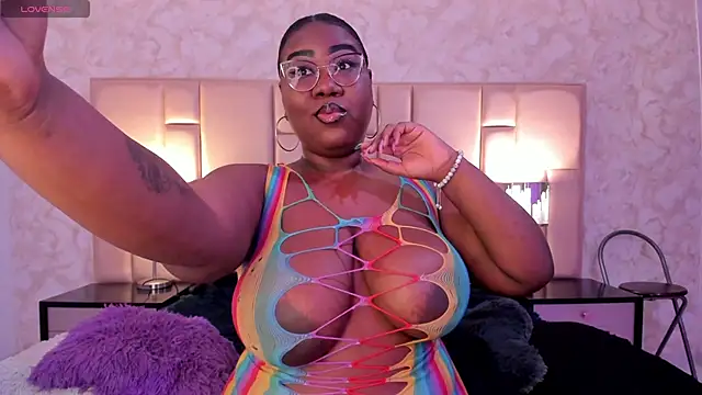 Snapshot of Darnellqueen chatting on January 23, 2025, 4:30 am Darnellqueen online show from January 23, 2025, 4:30 am