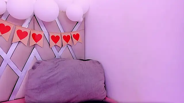 Snapshot of Helenn_monroy1 chatting on February 21, 2026, 7:05 pm Helenn monroy1 online show from February 21, 2026, 7:05 pm