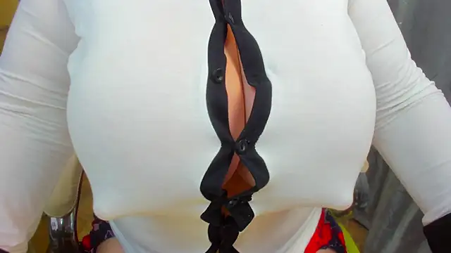 Snapshot of 77Sambuca77 chatting on November 19, 2025, 9:42 am 77Sambuca77 online show from November 19, 2025, 9:42 am