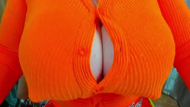 Snapshot of 77Sambuca77 chatting on October 6, 2025, 8:26 am 77Sambuca77 online show from October 6, 2025, 8:26 am