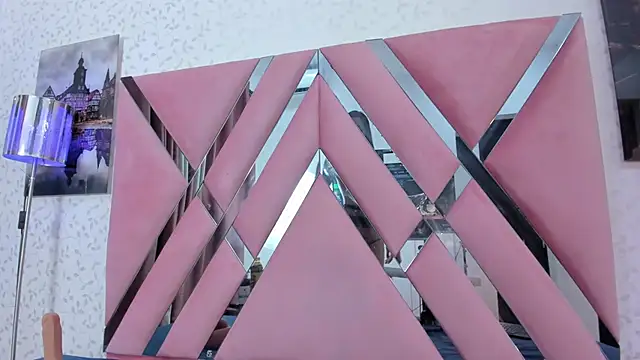 lara murphy online show from September 17, 2025, 7:38 pm