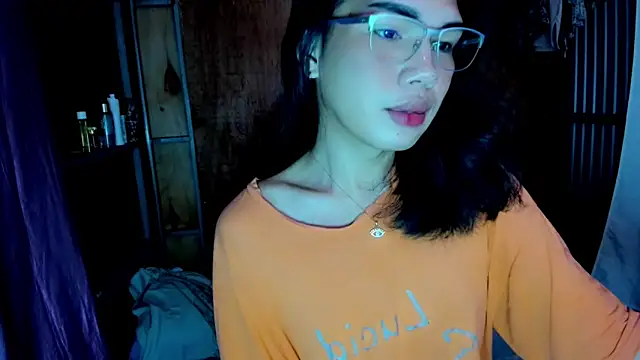 mav1s  online show from December 15, 2025, 1:00 am