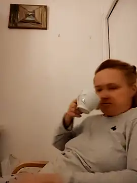 She-devilx online show from April 8, 2026, 10:33 pm