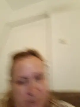 Snapshot of She-devilx chatting on September 19, 2025, 8:13 pm She-devilx online show from September 19, 2025, 8:13 pm