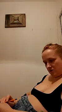 Snapshot of She-devilx chatting on January 19, 2025, 10:39 pm She-devilx online show from January 19, 2025, 10:39 pm