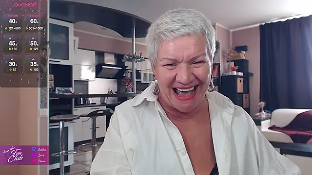 Snapshot of roxana_brooks chatting on February 1, 2026, 7:17 am roxana brooks online show from February 1, 2026, 7:17 am