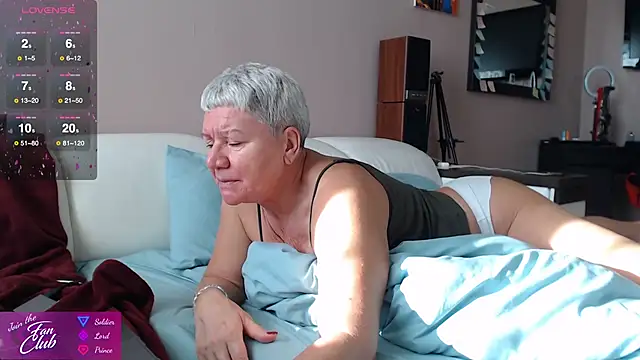 roxana brooks online show from October 9, 2025, 6:58 am