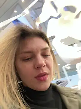 Snapshot of ValenciaShock chatting on February 27, 2026, 6:35 am ValenciaShock online show from February 27, 2026, 6:35 am