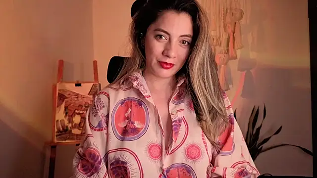 Snapshot of Mala_Bad chatting on November 17, 2025, 4:33 pm Mala Bad online show from November 17, 2025, 4:33 pm