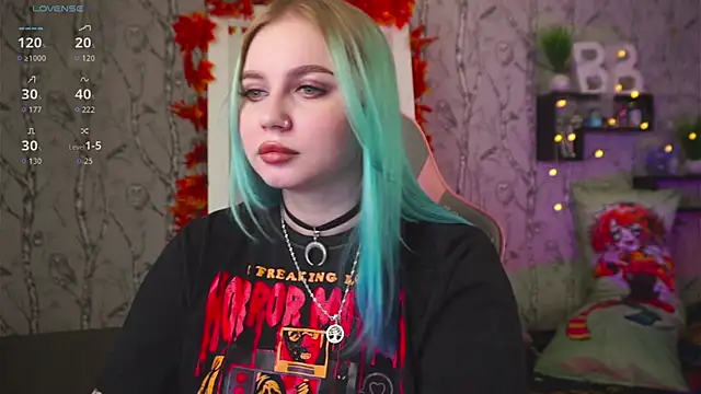 Snapshot of Moon_Valkyrie chatting on September 30, 2025, 8:20 am Moon Valkyrie online show from September 30, 2025, 8:20 am