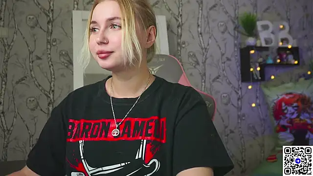 Snapshot of Moon_Valkyrie chatting on February 2, 2026, 8:02 am Moon Valkyrie online show from February 2, 2026, 8:02 am