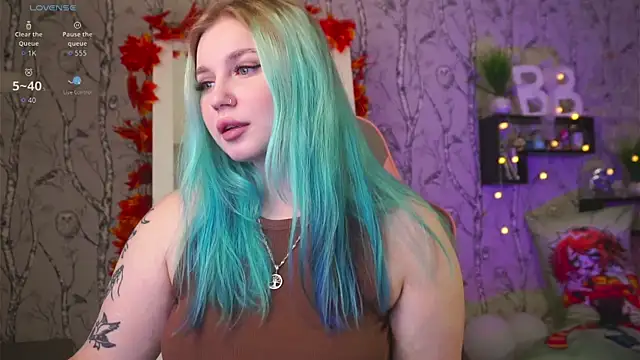 Snapshot of Moon_Valkyrie chatting on September 25, 2025, 4:29 am Moon Valkyrie online show from September 25, 2025, 4:29 am