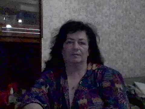 Snapshot of GypsiQueen2 chatting on March 14, 2025, 6:50 pm GypsiQueen2 online show from March 14, 2025, 6:50 pm