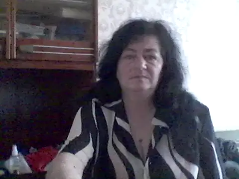 Snapshot of GypsiQueen2 chatting on March 12, 2025, 11:21 am GypsiQueen2 online show from March 12, 2025, 11:21 am