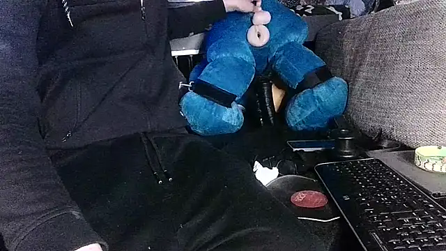 thingsbums online show from April 14, 2026, 10:15 pm