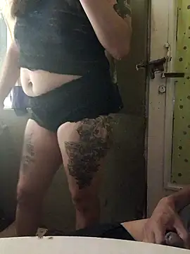 lalo592 online show from February 10, 2026, 6:45 am