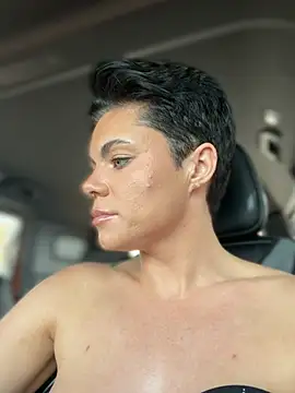 Snapshot of LukeLouHarvey chatting on February 3, 2026, 3:59 am LukeLouHarvey online show from February 3, 2026, 3:59 am