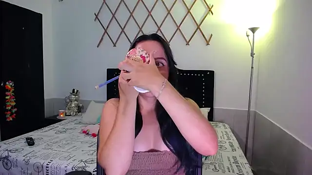 Snapshot of naughty_girl_4u chatting on October 1, 2025, 4:44 pm naughty girl 4u online show from October 1, 2025, 4:44 pm