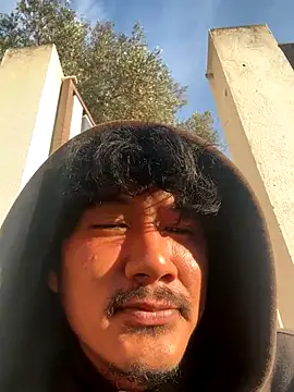 juniiorre online show from October 21, 2025, 7:08 am