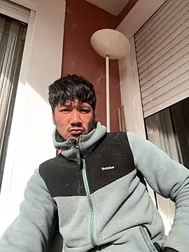 juniiorre online show from March 1, 2026, 8:58 am