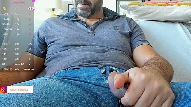 Snapshot of _MrPrecum_ chatting on February 3, 2025, 11:31 am MrPrecum online show from February 3, 2025, 11:31 am