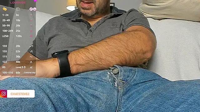 Snapshot of _MrPrecum_ chatting on February 7, 2025, 4:37 am MrPrecum online show from February 7, 2025, 4:37 am