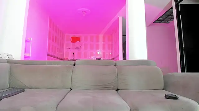 Fairycandyx online show from January 11, 2026, 7:32 pm