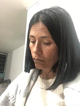 Snapshot of sharoon_cheerry chatting on February 25, 2025, 1:09 am sharoon cheerry online show from February 25, 2025, 1:09 am