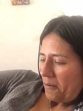 Snapshot of sharoon_cheerry chatting on March 9, 2025, 4:22 pm sharoon cheerry online show from March 9, 2025, 4:22 pm