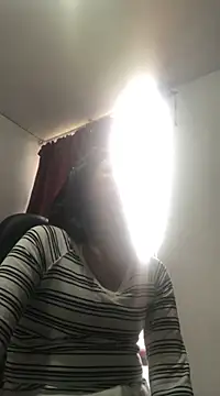 Snapshot of sharoon_cheerry chatting on March 12, 2025, 1:08 pm sharoon cheerry online show from March 12, 2025, 1:08 pm