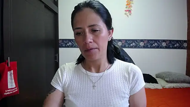 Snapshot of sharoon_cheerry chatting on October 1, 2025, 11:14 am sharoon cheerry online show from October 1, 2025, 11:14 am