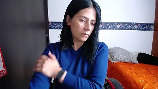 Snapshot of sharoon_cheerry chatting on October 7, 2025, 11:55 am sharoon cheerry online show from October 7, 2025, 11:55 am