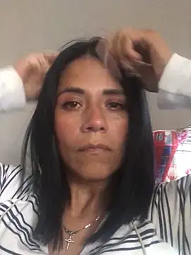 Snapshot of sharoon_cheerry chatting on March 12, 2025, 9:45 pm sharoon cheerry online show from March 12, 2025, 9:45 pm