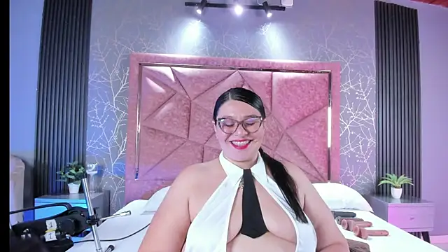 Amanda-Cruz online show from March 28, 2026, 1:06 am