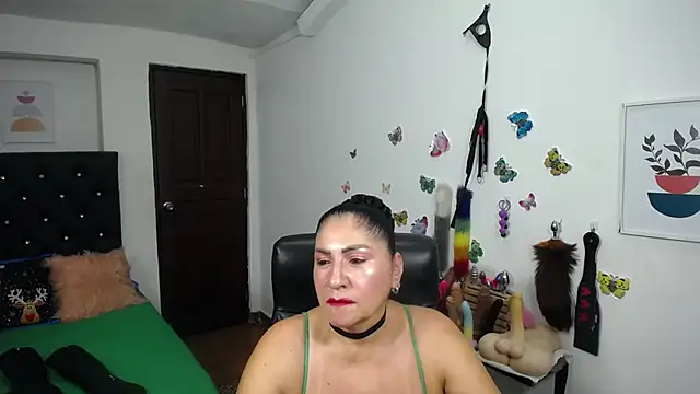 Snapshot of mature_bigboobs10 chatting on February 14, 2026, 4:13 am mature bigboobs10 online show from February 14, 2026, 4:13 am