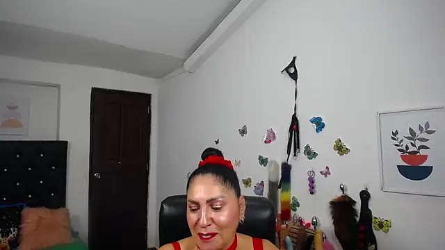 Snapshot of mature_bigboobs10 chatting on February 15, 2026, 4:02 am mature bigboobs10 online show from February 15, 2026, 4:02 am