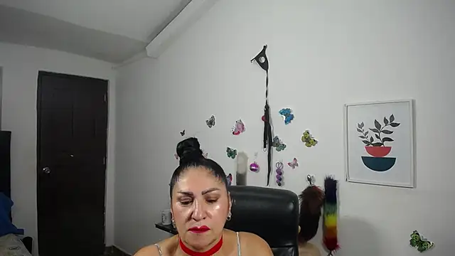 Snapshot of mature_bigboobs10 chatting on February 4, 2026, 3:56 am mature bigboobs10 online show from February 4, 2026, 3:56 am