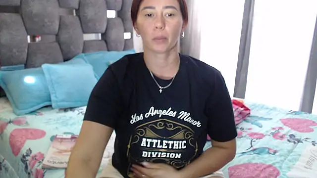 sara hott 1 online show from March 3, 2026, 3:52 pm