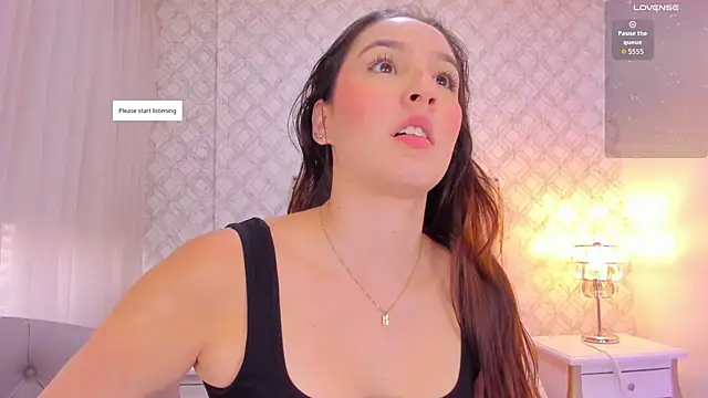 Pia Johnson  online show from October 17, 2025, 11:45 am